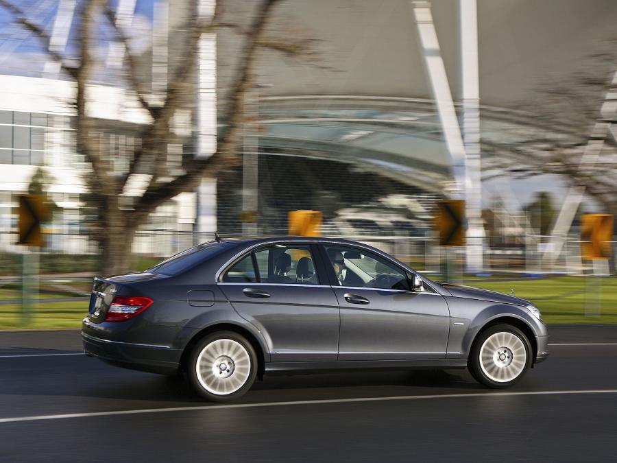  Mercedes-Benz C220 CDI )AU) 2007 года  (фото 3 из 15)
